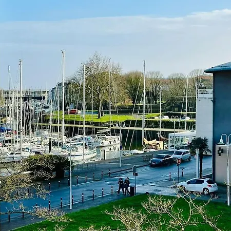 Port Cavelier Appartement *